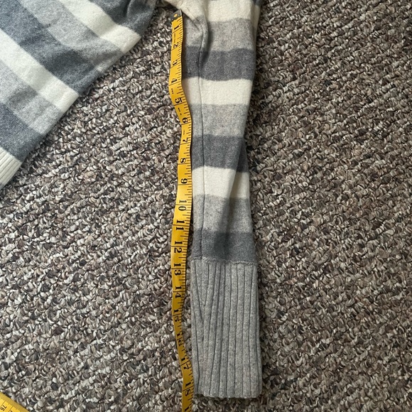 Women’s Sweater Banana Republic Cashmere Sweater - Picture 3 of 5